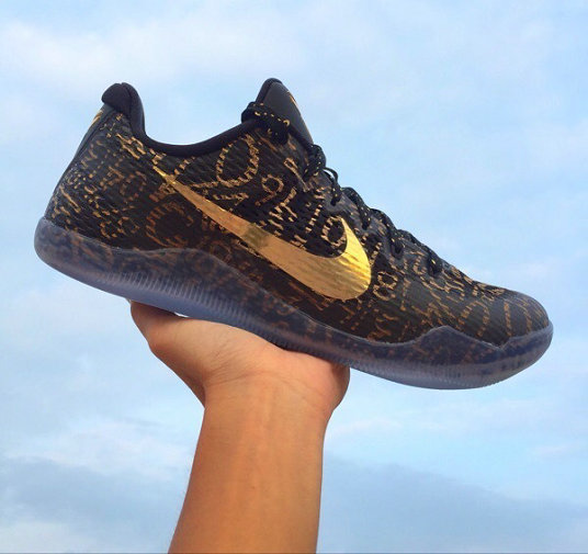 Kobe 11 EM Black Gold Basketball Shoes